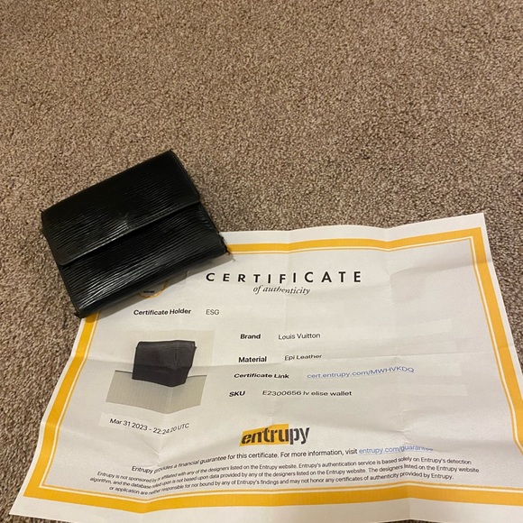 Louis Vuitton compact wallet - Picture 11 of 11